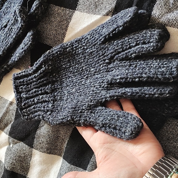 Handmade wool gloves - Picture 6 of 6